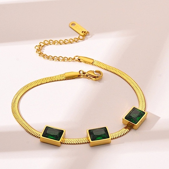 Emerald Green Zircon Gold Plated herringbone Bracelet - Picture 6 of 7